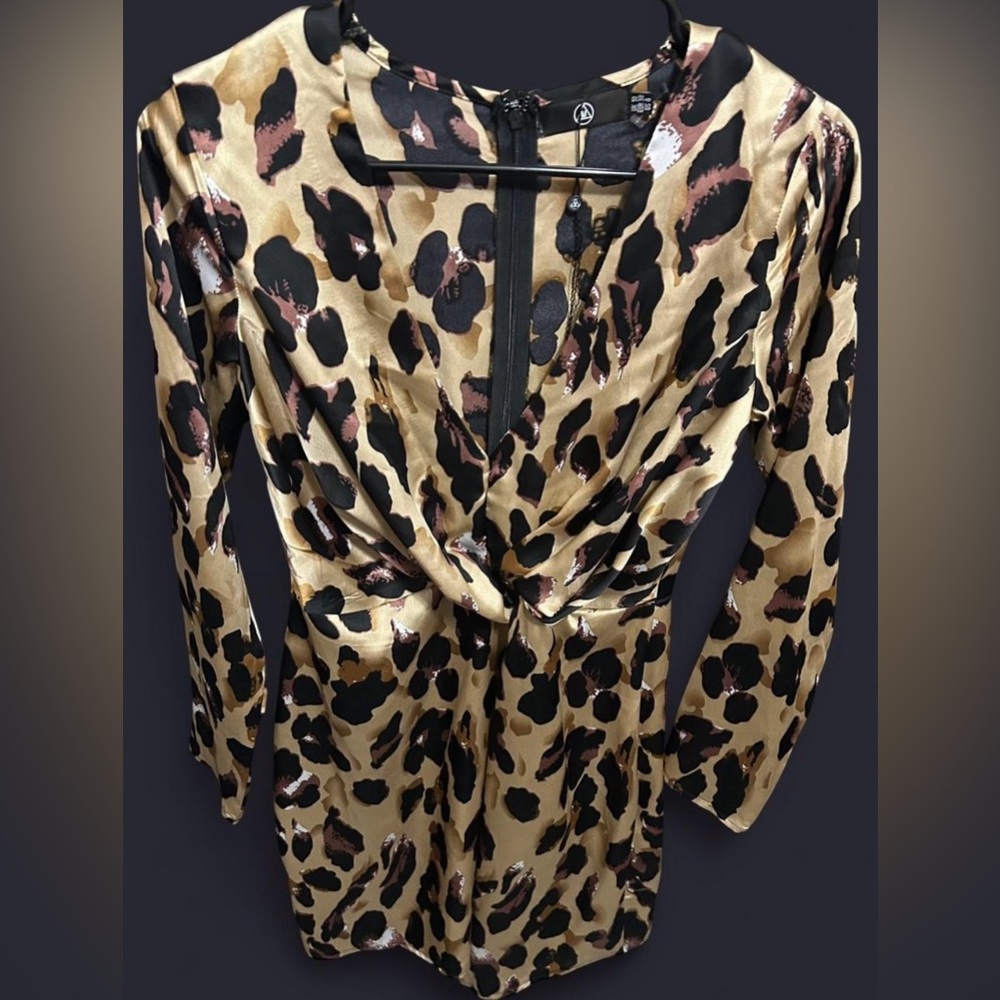 Missguided Leopard Print Long Sleeve Dress